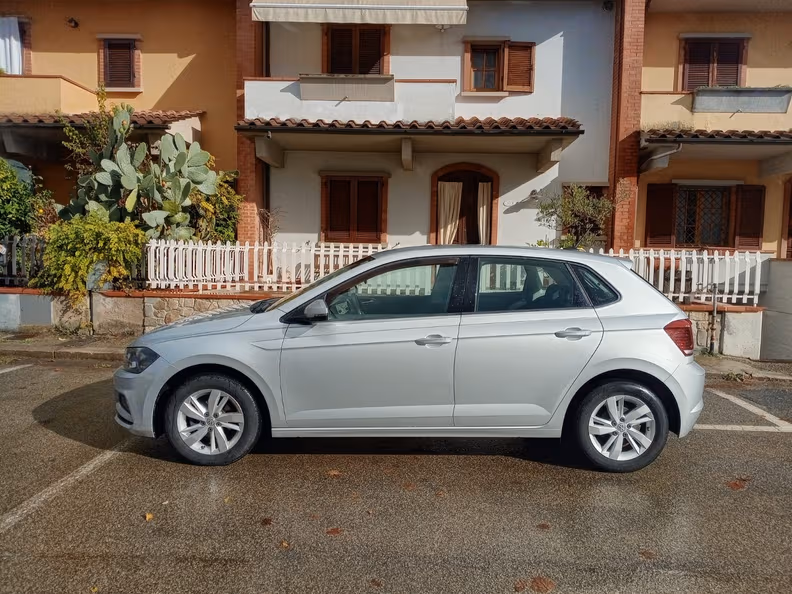 Volkswagen Polo - 7