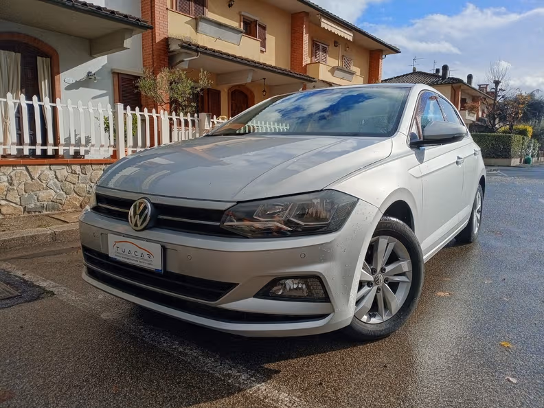 Volkswagen Polo - 1