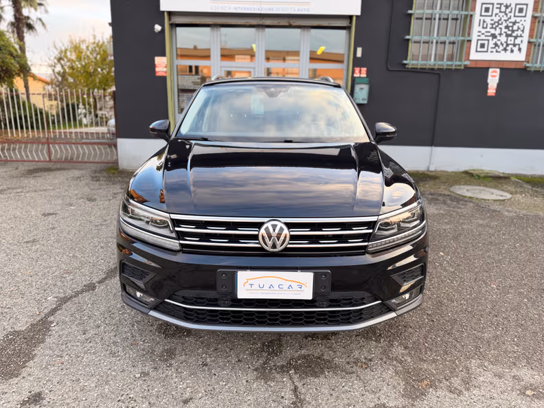 Volkswagen Tiguan - 8