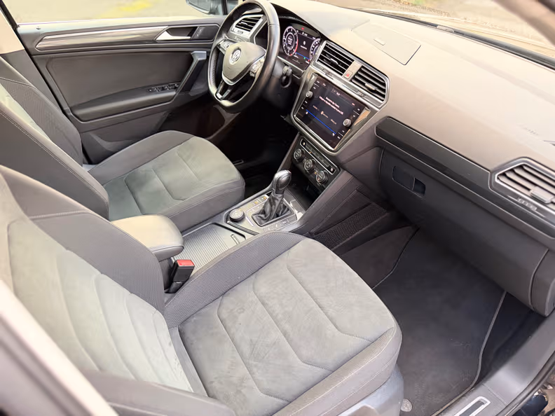 Volkswagen Tiguan - 26