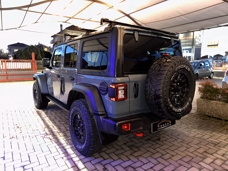 Jeep Wrangler - 5