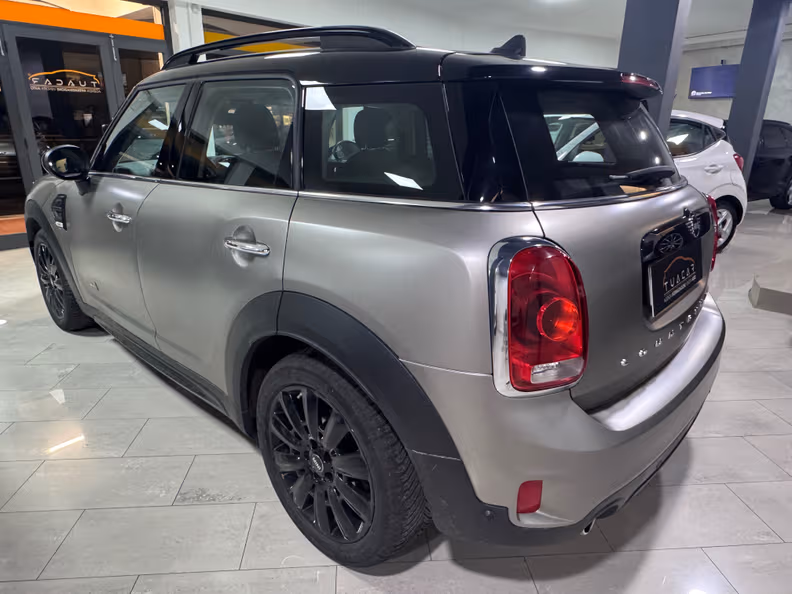 Mini Countryman - 4
