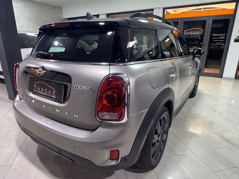 Mini Countryman - 3