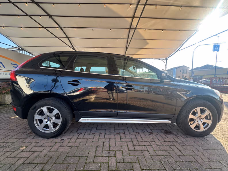 Volvo XC60 - 35