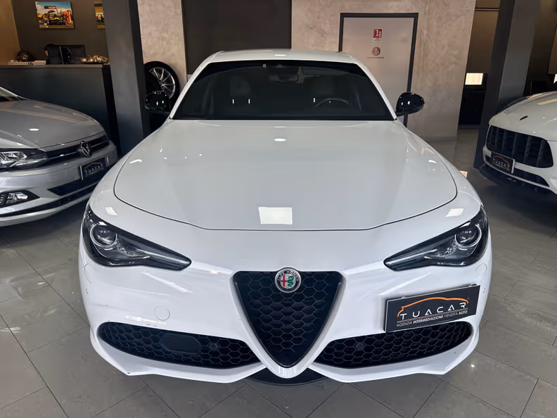 Alfa Romeo Giulia - 2