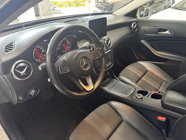 Mercedes-Benz GLA-Class - 7