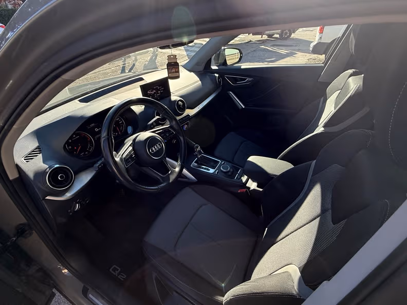 Audi Q2 - 18