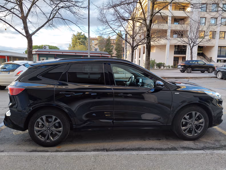 Ford Kuga - 26