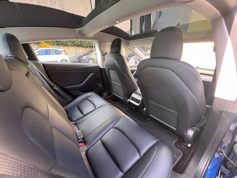 Tesla Model 3 - 27