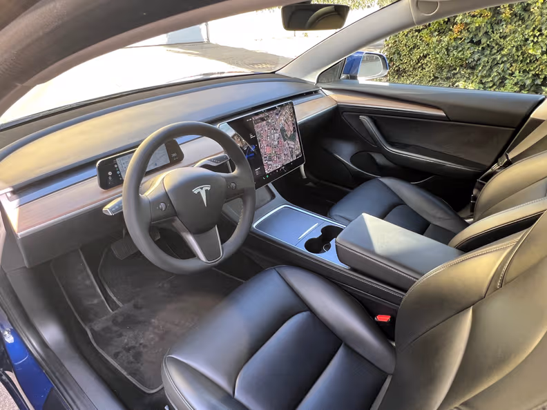 Tesla Model 3 - 13