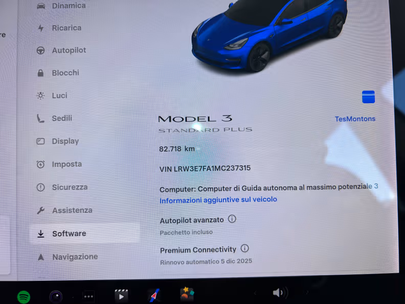Tesla Model 3 - 40