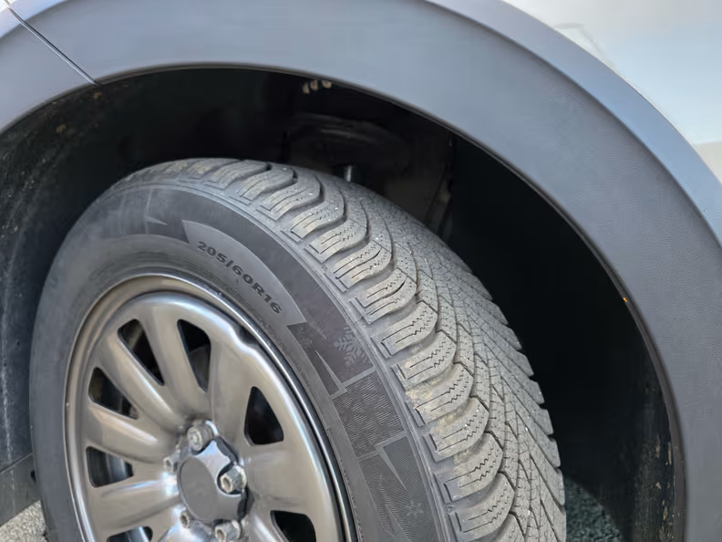 Volkswagen Taigo - 25