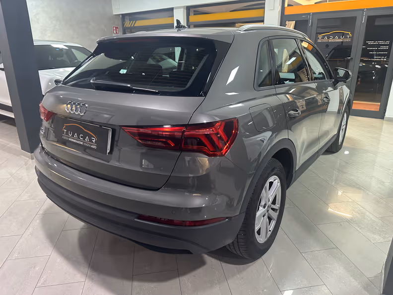 Audi Q3 - 4