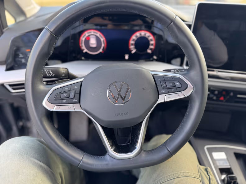 Volkswagen Golf - 13