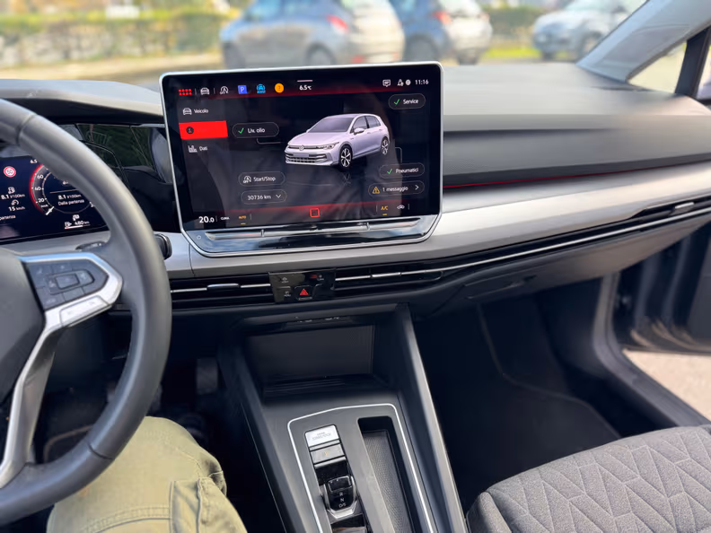 Volkswagen Golf - 17