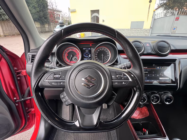 Suzuki Swift - 12