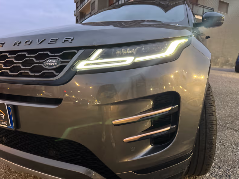 Land Rover Range Rover Evoque - 34