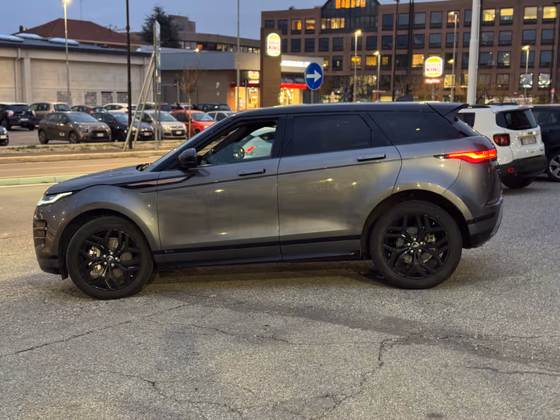 Land Rover Range Rover Evoque - 43