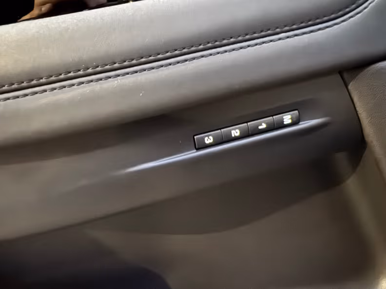 Land Rover Range Rover Evoque - 29