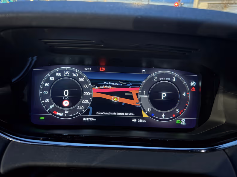 Land Rover Range Rover Evoque - 17