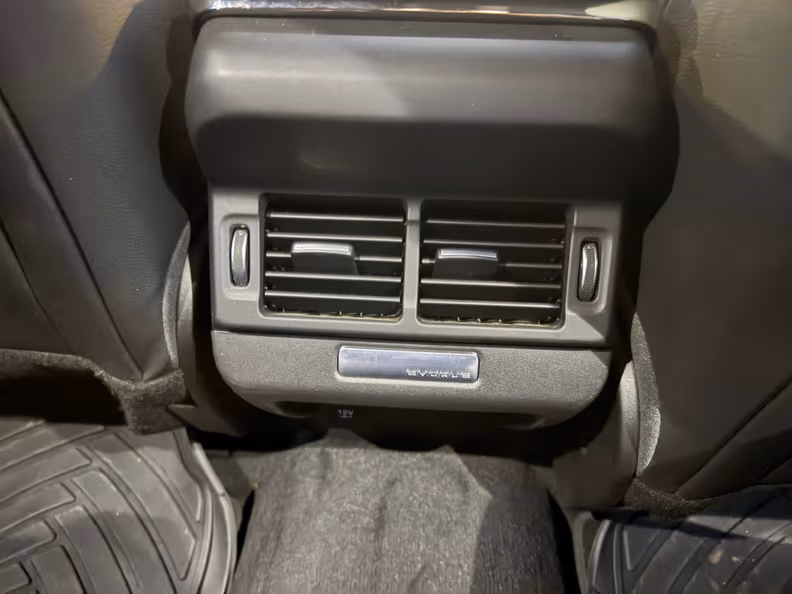 Land Rover Range Rover Evoque - 27