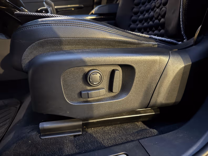 Land Rover Range Rover Evoque - 28