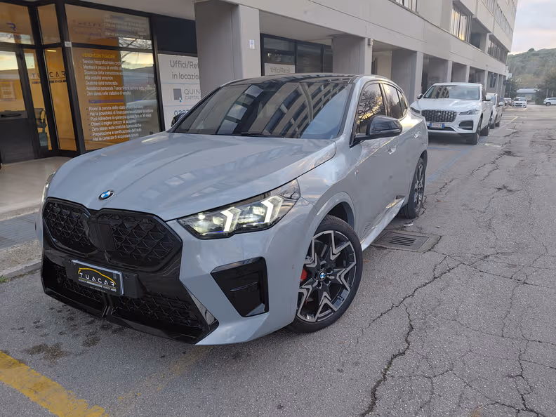 BMW X2 - 1