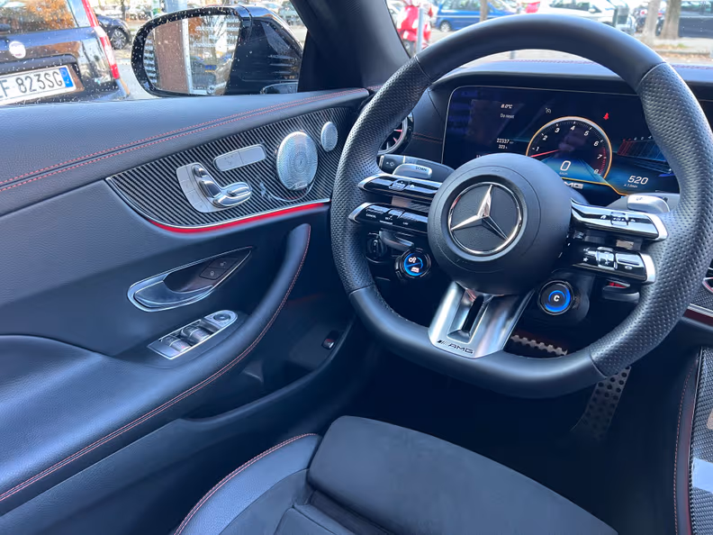 Mercedes-Benz E-Class - 16