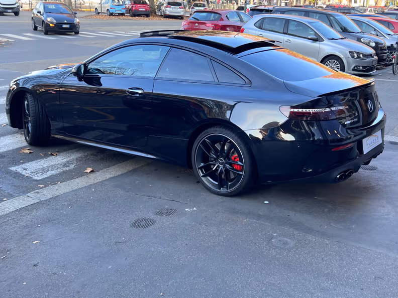 Mercedes-Benz E-Class - 7