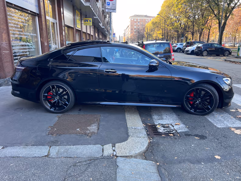 Mercedes-Benz E-Class - 20