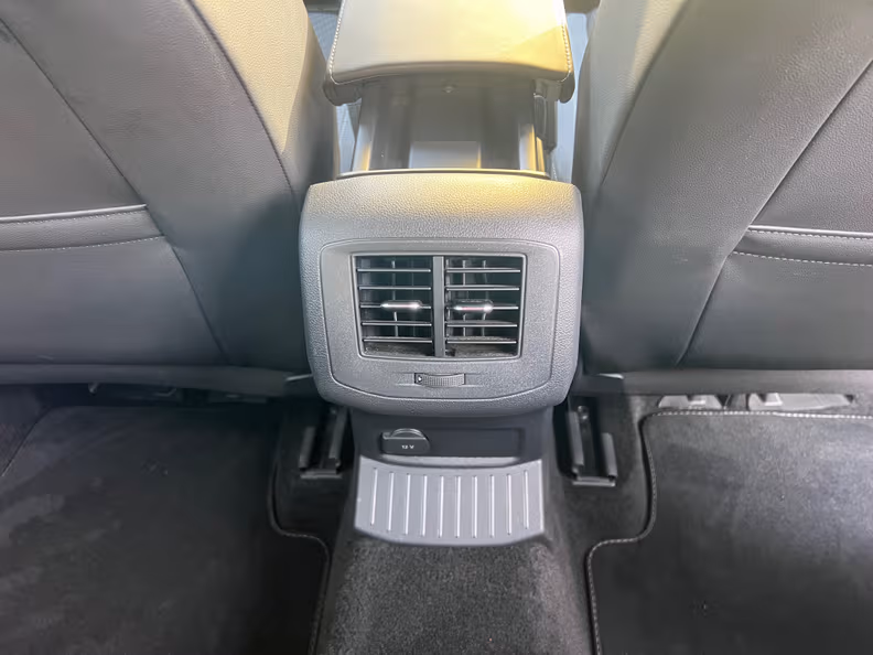 Volkswagen T-ROC - 37