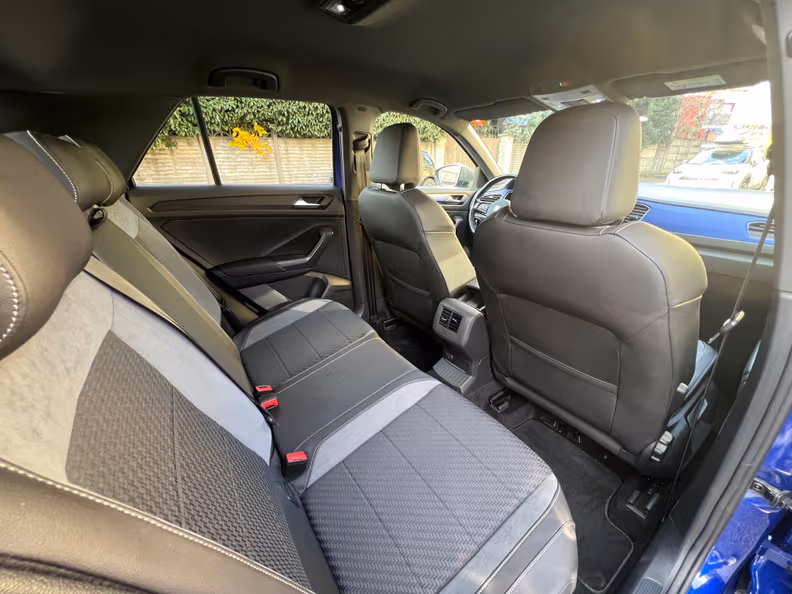 Volkswagen T-ROC - 33