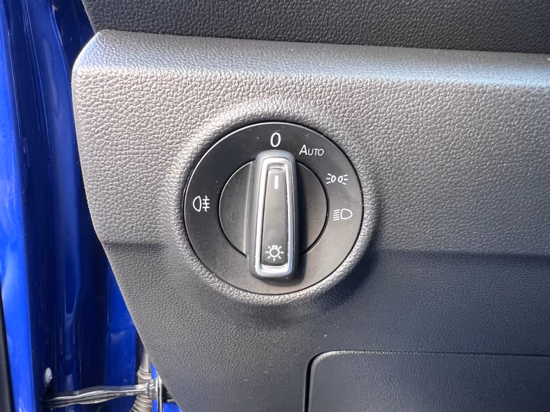 Volkswagen T-ROC - 23