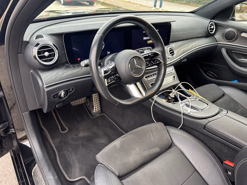 Mercedes-Benz E-Class - 10