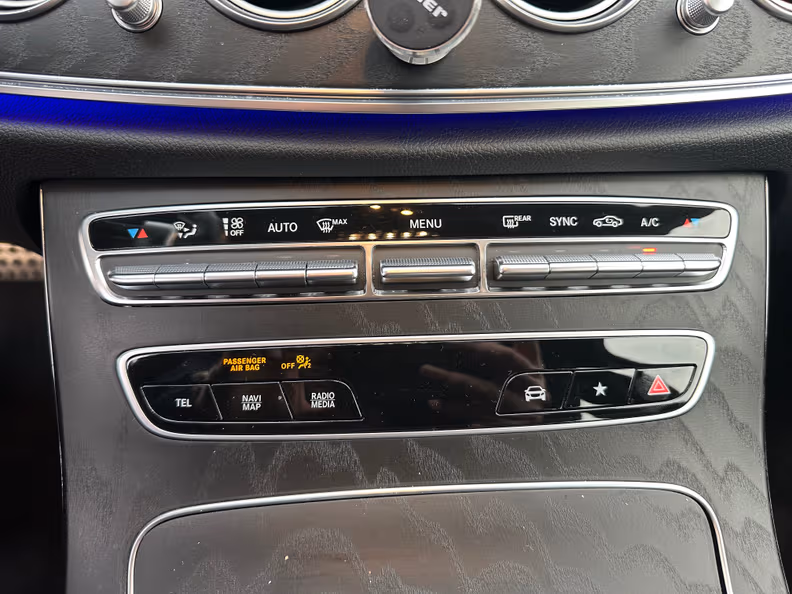 Mercedes-Benz E-Class - 16