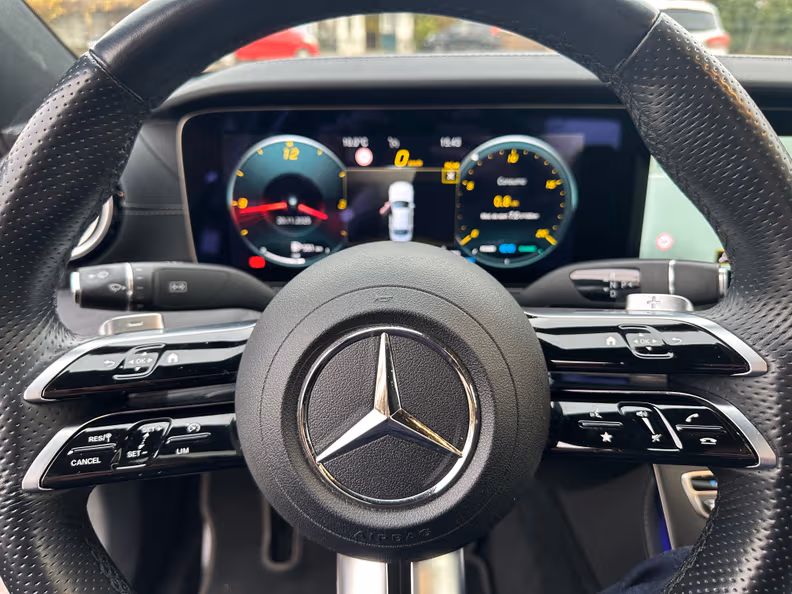 Mercedes-Benz E-Class - 13