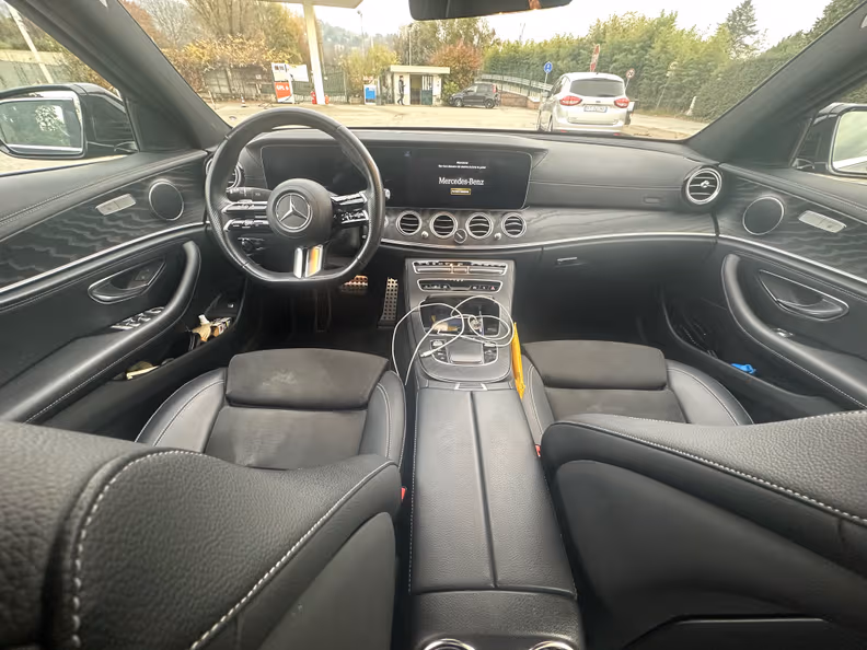 Mercedes-Benz E-Class - 9