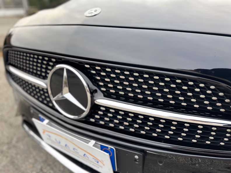 Mercedes-Benz E-Class - 40