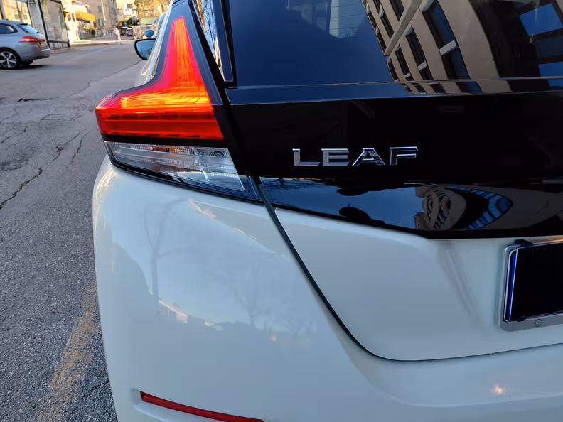 Nissan Leaf - 22