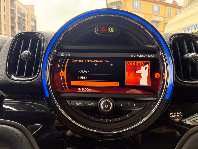 Mini Countryman - 18