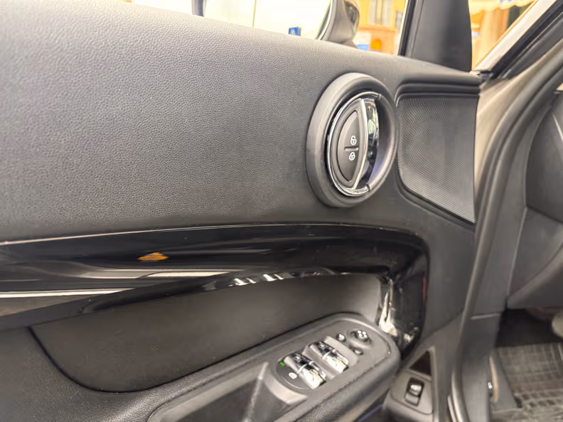 Mini Countryman - 22