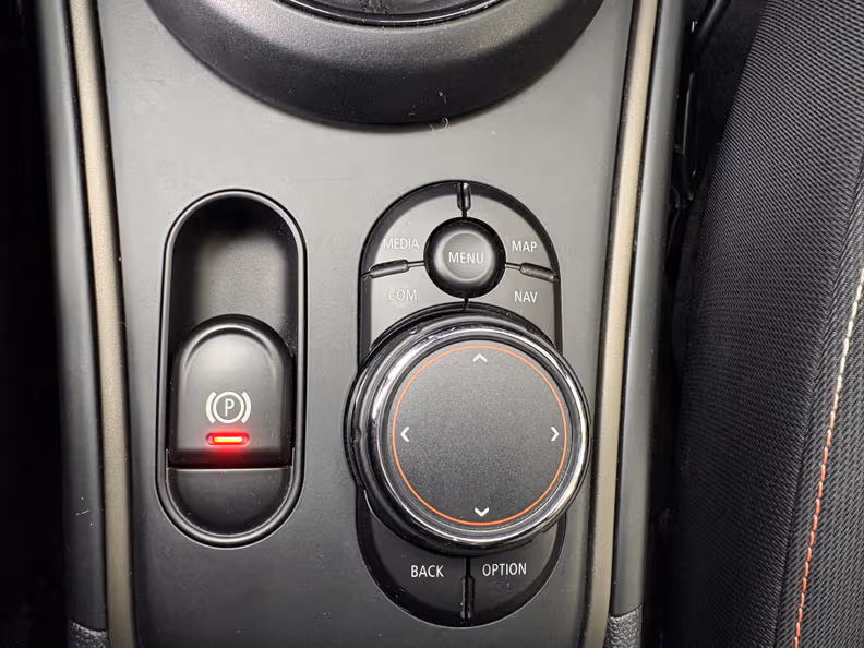 Mini Countryman - 21