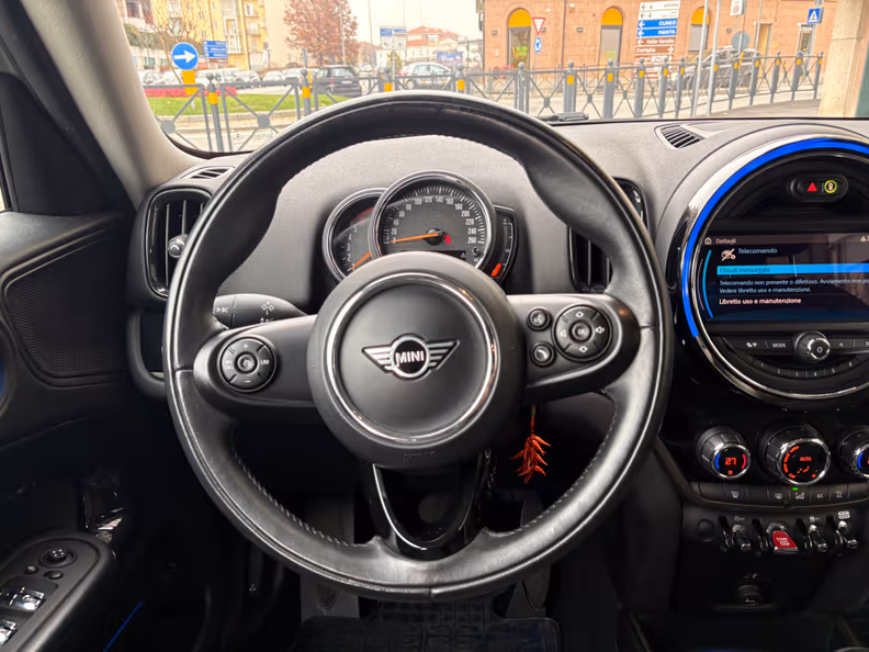 Mini Countryman - 15