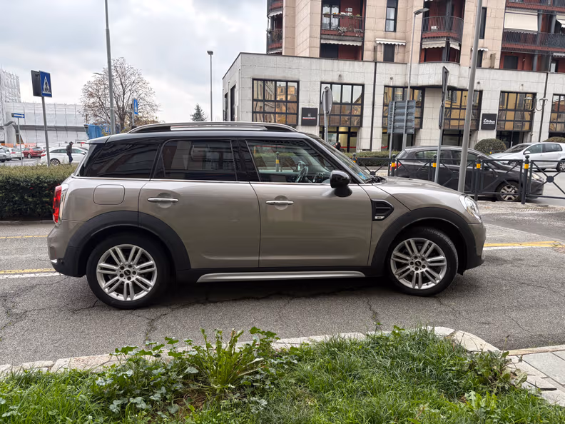 Mini Countryman - 28