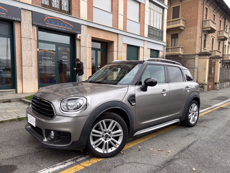 Mini Countryman - 1