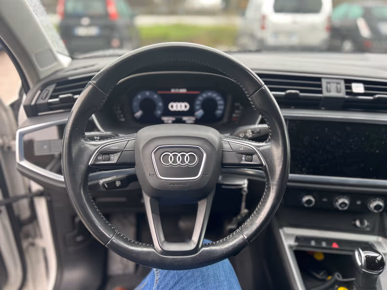 Audi Q3 - 17