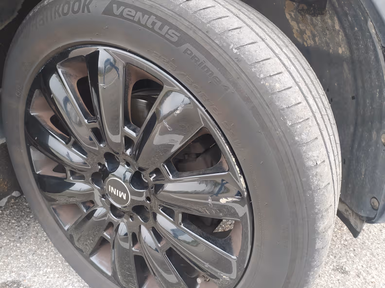 Mini Countryman - 22