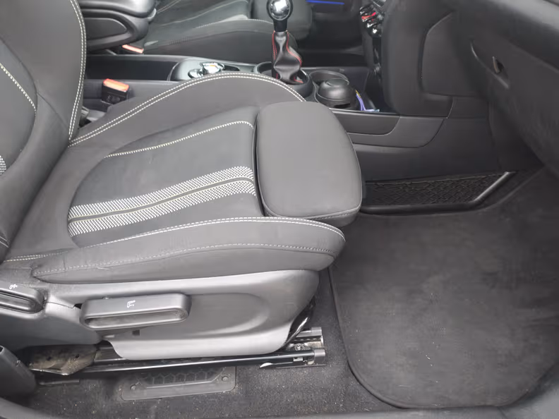 Mini Countryman - 44