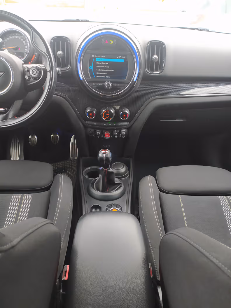 Mini Countryman - 56