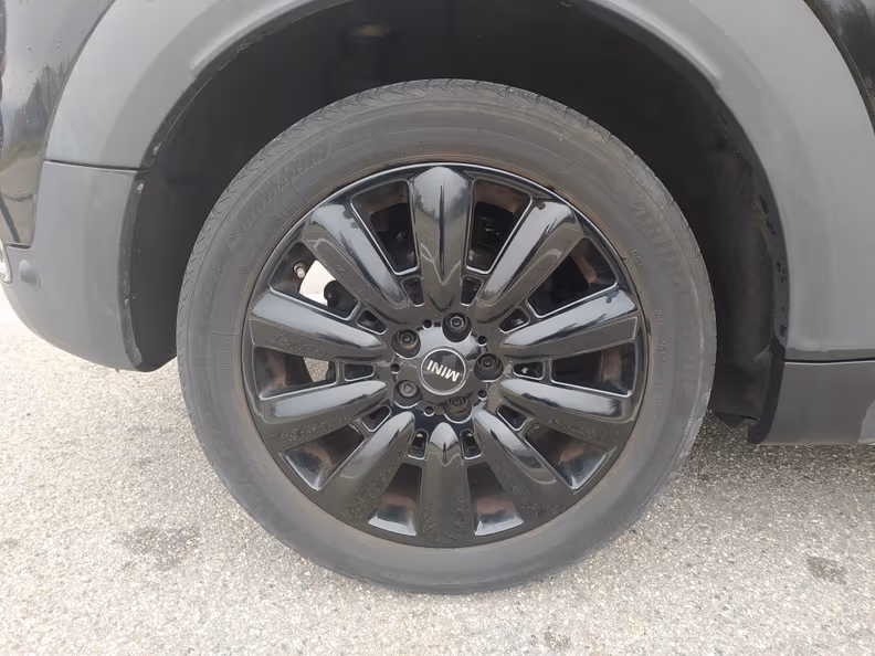 Mini Countryman - 26